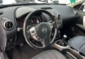 Nissan Qashqai I Crossover 2.0 140KM 2010 Nissan Qashqai2 panorama 7- osobowy 2.0 Benzyna 141KM, zdjęcie 19