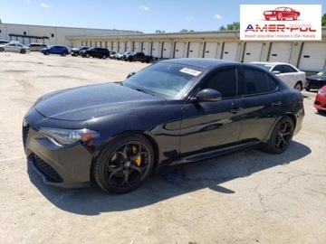 Alfa Romeo Giulia II Sedan Facelifting 2.0 Turbo 280KM 2021 Alfa Romeo Giulia 2021, 2.0L, TI, od ubezpieczalni 2.0 Benzyna 280KM