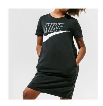 Nike T-shirtowa Sukienka Dziewczęca CU8375010 156