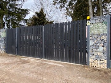 Furtka, brama przesuwna sztachetowa, montaż TREBOR