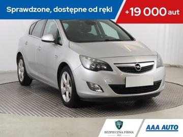 Opel Astra J Hatchback 5d 1.7 CDTI ECOTEC 110KM 2012 Opel Astra 1.7 CDTI, Navi, Klima, Klimatronic