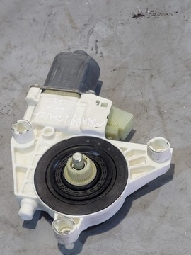 MERCEDES C TŘÍDA 204 W204 A2048200142 MOTOREK OKNO LEVÝ PŘEDNÍ OE