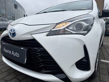 Toyota Yaris III Hatchback 5d Facelifting 2017 1.5 Hybrid 100KM 2020 Toyota Yaris Hybrid 100 Active III (2011-2019) Toy, zdjęcie 7