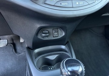 Toyota Yaris III Hatchback 5d Facelifting Hybrid 100KM 2017 Toyota Yaris 1,5 Benzyna Hybryda Automat GWARANCJA Zamiana Zarejestrowany, zdjęcie 18