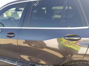 BMW X5 G05 2023 BMW X5 sDrive40I 2023 3.0l 3.0 Benzyna 335KM, zdjęcie 2