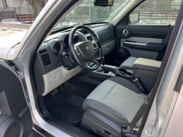 Dodge Nitro 2.8 CRD 177KM 2008 Dodge Nitro SXT 2.8 CRD 4x4 Automat Klimatyzacja Parktronic Tempomat Gwara, zdjęcie 3