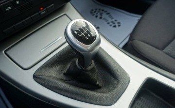 BMW Seria 3 E90-91-92-93 Limuzyna E90 318i 143KM 2008 BMW Seria 3 318i 143KM Sedan Klimatronik K.Serwisowa Nowe hamulce Super st, zdjęcie 17