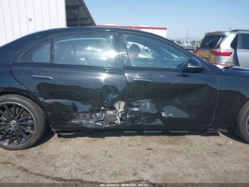 Mercedes Klasa S W223/V223 2023 Mercedes-Benz Klasa S 2023r., 4x4, 4.0L 4.0 Hybryda 496KM, zdjęcie 4