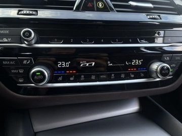 BMW Seria 5 G30-G31 Touring Facelifting 2.0 530i 252KM 2021 BMW 530 FV-23%, Hak, Skrętna oś, Fotele komfortowe, zdjęcie 9