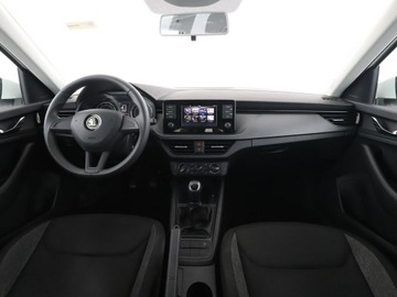 Skoda Kamiq Crossover 1.0 TSI 95KM 2019 Škoda Kamiq Skoda Kamiq klima czujniki parkowania, zdjęcie 14