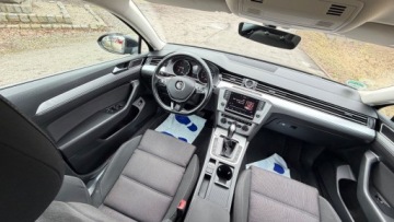 Volkswagen Passat B8 Variant 2.0 TDI BlueMotion SCR 150KM 2016 Volkswagen Passat Raty 2.0 tdi 150KM Bez adblue DSG 115tys km Duza Navi Ka, zdjęcie 36