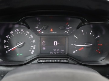 Citroen C3 III Hatchback 1.2 PureTech 82KM 2017 Citroen C3 1.2 PureTech, Salon Polska, Serwis ASO, zdjęcie 9