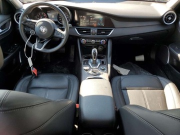 Alfa Romeo Giulia II Sedan Facelifting 2.0 Turbo 280KM 2020 Alfa Romeo Giulia TI 2020 2.0l 2.0 Benzyna 280KM, zdjęcie 8