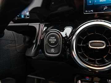 Mercedes Klasa B W247 2020 MERCEDES-BENZ B Klasa 180 d 7G-DCT 1.5 (116KM) 2020, zdjęcie 16