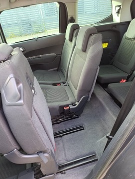 Peugeot 5008 I 2012 PEUGEOT 5008 I 1.6 HDi 112 KM, 2012 rok, 7 miejsc, pierwszy właściciel, zdjęcie 11