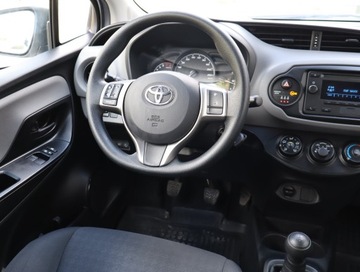 Toyota Yaris III 2018 Toyota Yaris 1.0 VVT-i, Salon Polska, zdjęcie 6