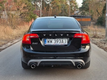 Volvo S60 II Sedan Facelifting 2.0 D2 DRIVE-E 120KM 2015 Volvo S60 Volvo S60 2.0 R-Desing Skory Harman Kardon Super Stan 2.0, zdjęcie 3