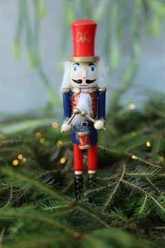 Рождественская стоячая фигура Щелкунчик