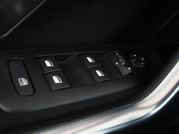 Peugeot 2008 I SUV Facelifting 1.2 PureTech 110KM 2018 Peugeot 2008 GRATIS! Pakiet Serwisowy o wartości, zdjęcie 32