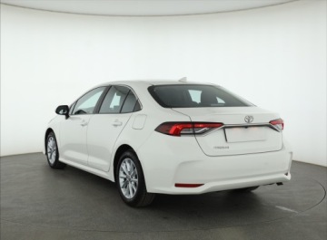 Toyota Corolla XII Sedan 1.5 VVT-i 125KM 2022 Toyota Corolla 1.5 VVT-i, Salon Polska, zdjęcie 3