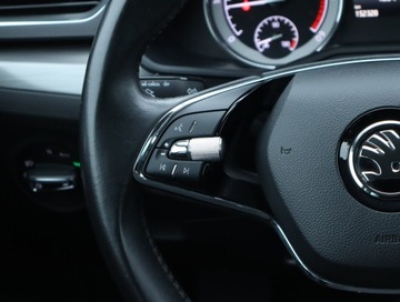 Skoda Superb III Liftback Facelifting 2.0 TDI SCR 200KM 2021 Skoda Superb 2.0 TDI, Salon Polska, Serwis ASO, zdjęcie 20