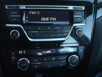 Nissan Qashqai II Crossover 1.6 dCi 130KM 2015 Nissan Qashqai 1.6 dCi, Salon Polska, Klima, zdjęcie 11