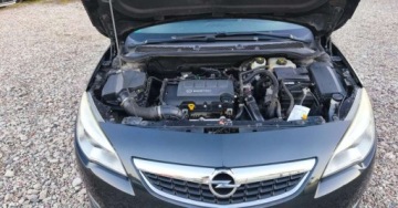 Opel Astra J Sports Tourer 1.4 Turbo ECOTEC 120KM 2011 Opel Astra Opel Astra 1.4 Benzyna 120KM, zdjęcie 32