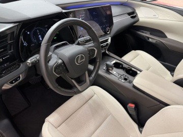 Lexus RX V 2.5 450h+ 309KM 2023 Lexus RX 450h+ Omotenashi IV (2015-2020) Lexus RX, zdjęcie 9