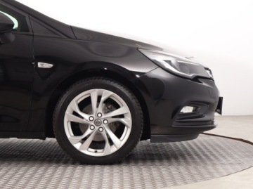 Opel Astra J GTC 1.6 CDTI Ecotec 110KM 2018 Opel Astra 1.6 CDTI, Klima, Tempomat, Parktronic, zdjęcie 14