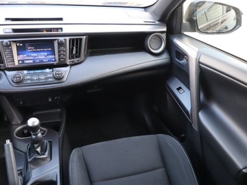Toyota RAV4 IV MPV Facelifting 2.0 D-4D 143KM 2017 Toyota RAV 4 2.0 D-4D, Salon Polska, zdjęcie 7