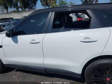 Jaguar F-Pace 2019 Jaguar F-Pace 2019 Jaguar F-PACE 25t Premium AWD 2.0 Benzyna 247KM, zdjęcie 13