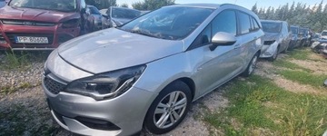 Opel Astra K 2020 Opel Astra 2020r, 1.6 CDTI. Lekko uszkodzone boki. Jezdzi. 1.6 Diesel