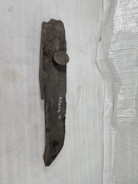 WYGŁUSZENIE BŁOTNIKA PRAWE OCTAVIA III 5E0864236
