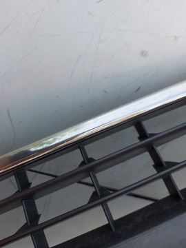 AUDI A4 B7 8E0 04-07 MASKA MŘÍŽKA