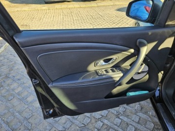 Renault Megane III Grandtour Facelifting 2013 Energy dCi 130KM 2015 Renault Megane 1,6 diesel 130KM, zdjęcie 11