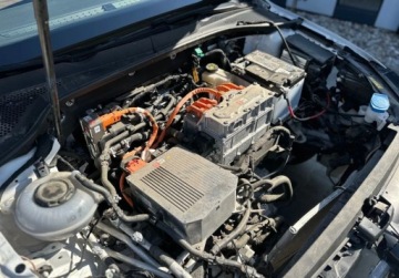 Volkswagen Golf VII e-Golf Facelifting Electro 136KM 2018 Volkswagen Golf eGolf 136KM 2018r. auto zarejestrowane i ubezpieczone w Po, zdjęcie 8