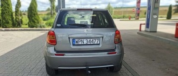 Suzuki SX4 I Hatchback 1.6 i 16V VVT 107KM 2006 Suzuki SX4 Suzuki SX4 1.6 VVT 4x2 Comfort 1.6 Benzyna 107KM, zdjęcie 4