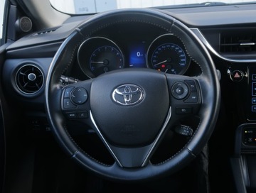 Toyota Auris II Touring Sports Facelifting 1.6 Valvematic 132KM 2015 Toyota Auris 1.6 Valvematic, Salon Polska, zdjęcie 17