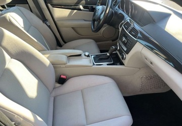 Mercedes Klasa C W204 Limuzyna 1.8 180 CGI BlueEFFICIENCY 156KM 2011 Mercedes-Benz Klasa C 1,8 benzyna 156KM, Automat, Idealny Stan, Bardzo Zad, zdjęcie 20