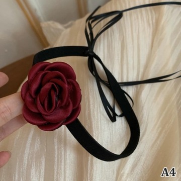 Women's Cute Collar Lolitas Handmade Vintage Lace Heart Choker For Women