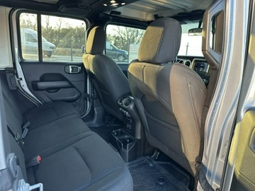 Jeep Wrangler IV Sport 4d Seria 5  2.0 GME Turbo  272KM 2019 Jeep Wrangler Sahara 2.0T 272KM 4x4 2019r. Hardtop, zdjęcie 31
