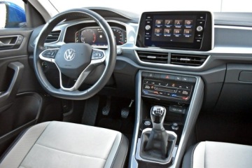 Volkswagen T-Roc I SUV Facelifting 1.5 TSI ACT 150KM 2024 Volkswagen T-Roc Bezwypadkowy / Salon Polska /, zdjęcie 16