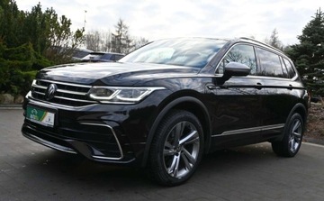 Volkswagen Tiguan II SUV Facelifting 2.0 TDI 200KM 2022 Volkswagen Tiguan 2,0 TDI 200 KM 4x4 R-LINE HEDA UP MATRIX Kamera 360 Nawi