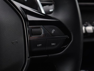 Peugeot 3008 II Crossover Facelifting  1.2 PureTech 130KM 2023 Peugeot 3008 1.2 PureTech, Salon Polska, zdjęcie 19