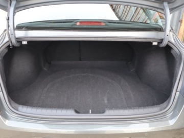 Hyundai Elantra VII Sedan 1.6 MPI 123KM 2023 Hyundai Elantra 1.6 MPI, Salon Polska, zdjęcie 13