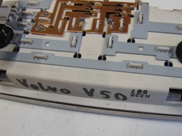 LAMPA KABINY VOLVO V50 FACELIFT 30859659