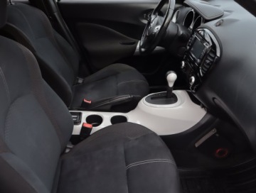 Nissan Juke I SUV Facelifting 1.6i 117KM 2015 Nissan Juke 1.6 i, Automat, Navi, Klima, zdjęcie 8