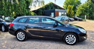 Opel Astra J Sports Tourer Facelifting 1.4 Turbo ECOTEC 120KM 2013 Opel Astra BENZYNA pol skora NISKI PRZEBIEG serwis ASO super okazja, zdjęcie 11