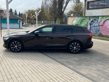 Volvo V60 I Kombi Facelifting 2.0 D3 DRIVE-E 150KM 2018 Volvo V60 2.0 Diesel 150KM LIFT Lakier w orygiale Bardzo zadbane, zdjęcie 34