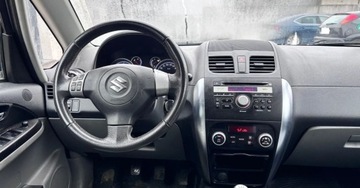 Suzuki SX4 I Sedan 1.6 VVT 120KM 2010 Suzuki SX4 1.6B 120KM klimatronik hak 1.6 Benzyna 120KM, zdjęcie 19